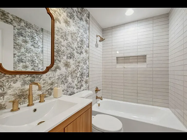 2020 Jones Cir — Photo 12