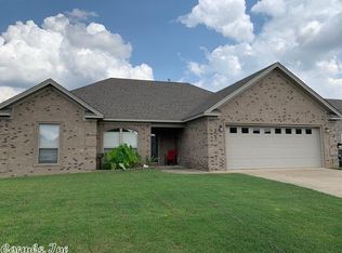 1208 Puritan Dr, Jacksonville, AR 72076
