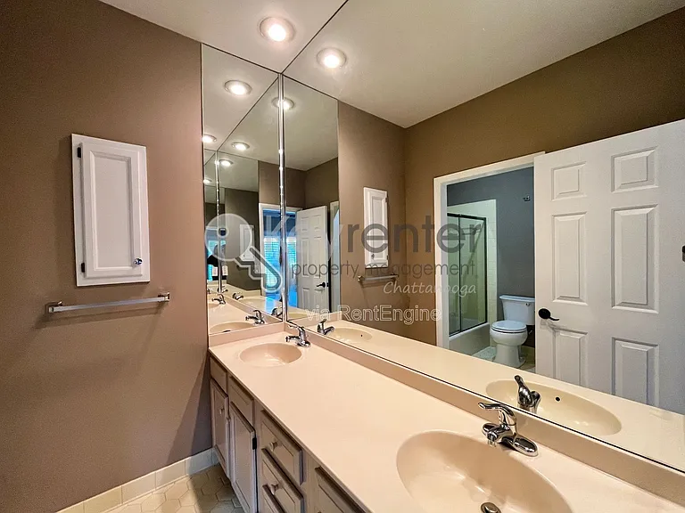 3166 Waterfront Dr — Photo 17