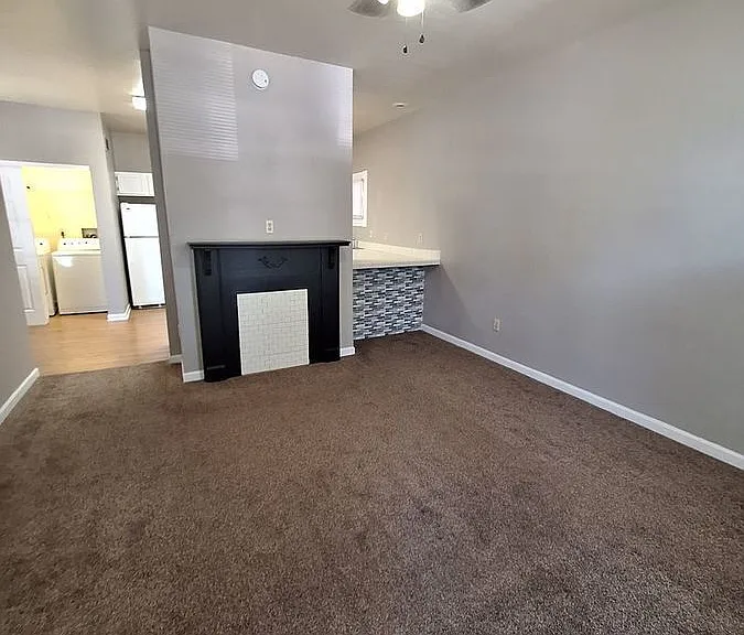 207 E Southern Ave #1 — Photo 2