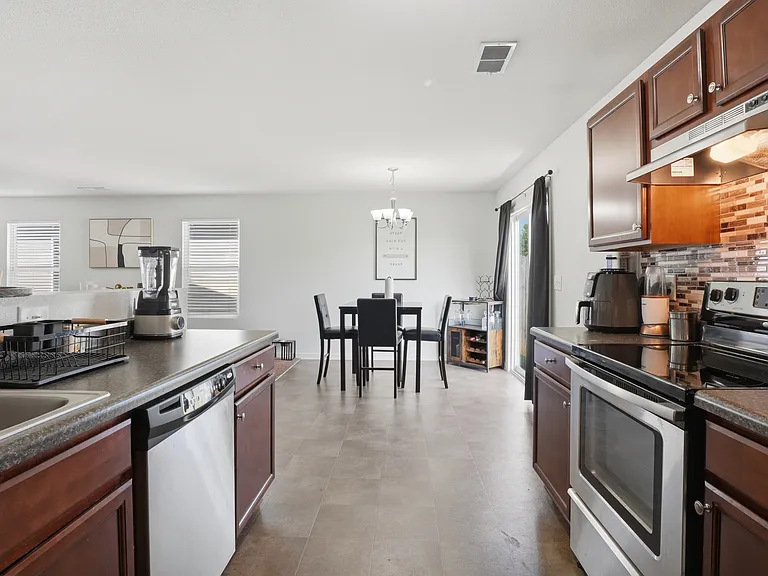 15110 Mill Valley Dr — Photo 8