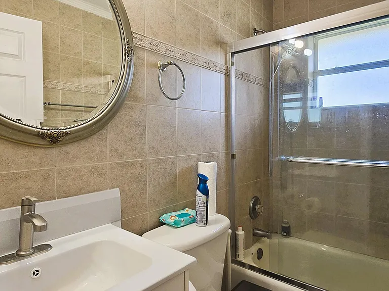 15056 Temple Blvd — Photo 24