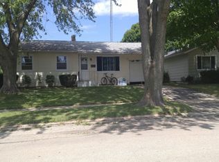 527 Ball Ave, Dekalb, IL 60115