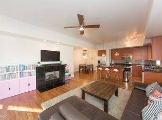 1601 S State St, Chicago, IL 60616