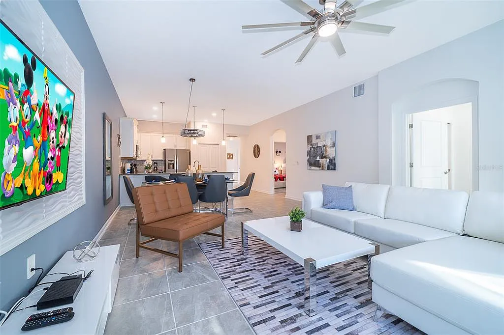 2 bed, 2.0 bath, 1388 sqft, $2,100 — Photo 3