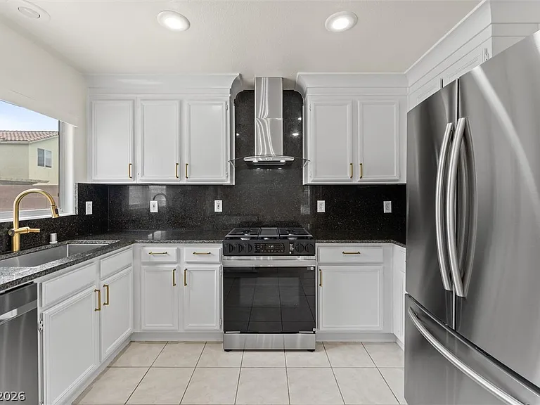 7660 Hope Valley St — Photo 22