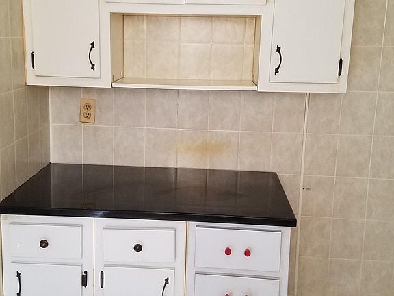 2nd image of 74 Fairview Ave APT 2