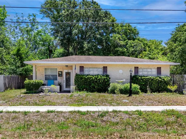 1683 Pine St, Largo, FL 33774