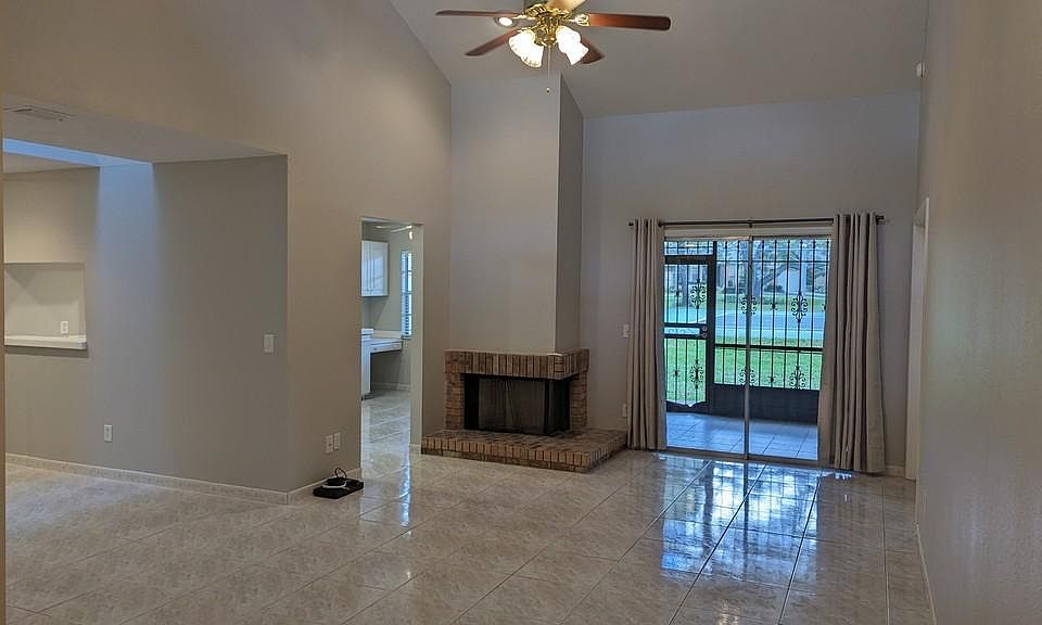 1st image of 2371 Sierra Ln