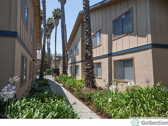 4th image of 2420 Pacific Dr