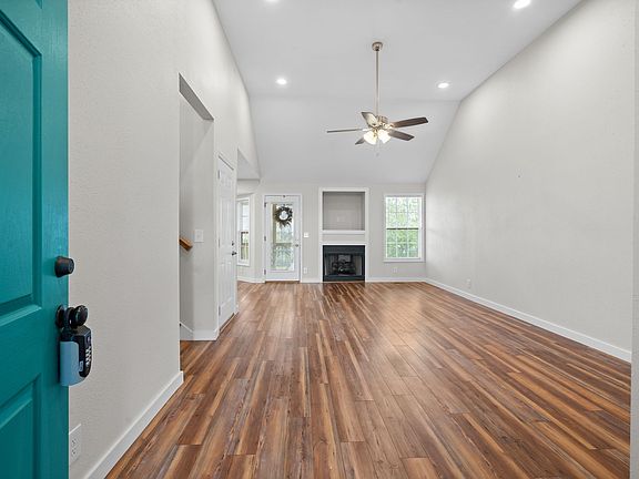 5th image of 1769 Needmore Rd