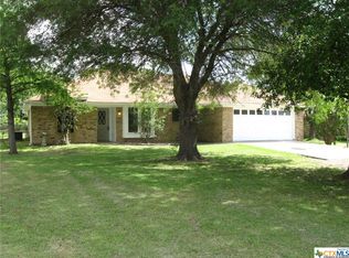 820 W 3rd St, Eddy, TX 76524