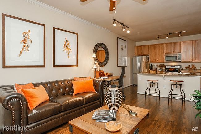 tangelwood livingroom