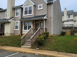 408 Rivers Ridge Cir, Newport News, VA 23608