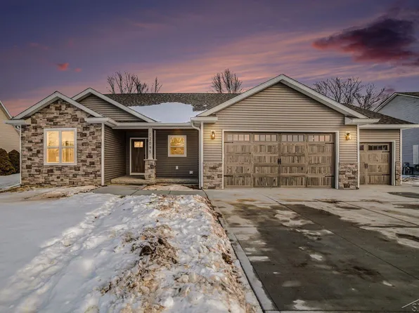 12095 Country Run Dr, Birch Run, MI 48415