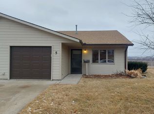 216 Redmon St UNIT 5, Villisca, IA 50864
