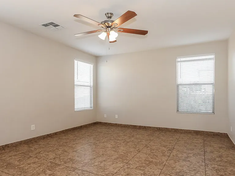 3014 W Donner Dr — Photo 9
