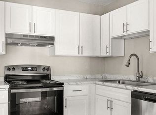 The Woods of Burnsville Apartments, Burnsville, MN 55306
