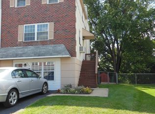604 Linda Ln, Norristown, PA 19401