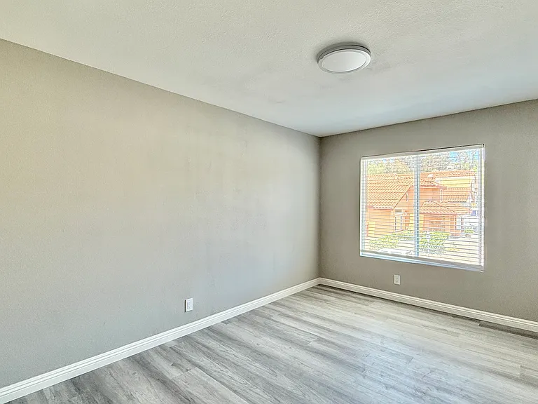 9135 Truman St — Photo 17
