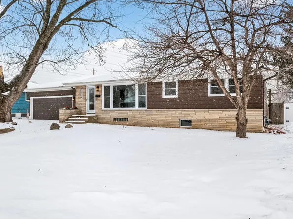 12724 Monterey Ave S, Savage, MN 55378