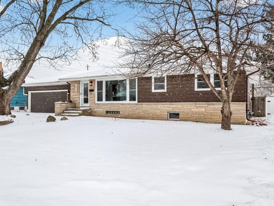12724 Monterey Ave S, Savage, MN 55378