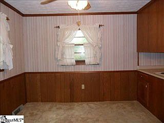 5th image of 200 Hollingsworth Dr