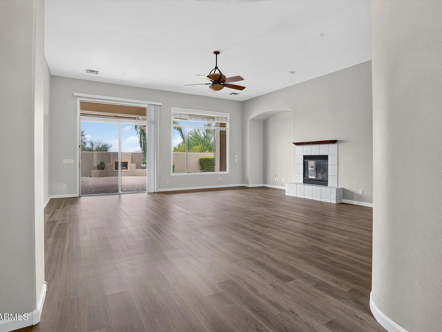 5 bed, 4.0 bath, 2898 sqft, $6,500 — Photo 4