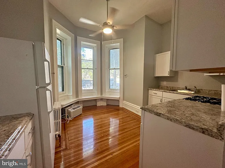 146 Sumac St #1F — Photo 2