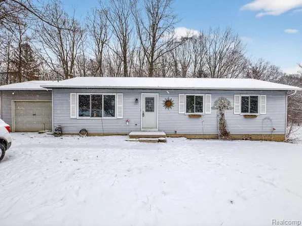 2401 E Farrand Rd, Clio, MI 48420