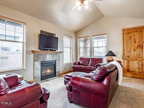 3rd image of 5949 N Market St #D
