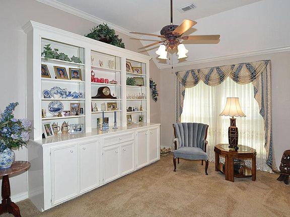5th image of 19118 Polo Meadow Dr