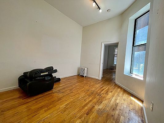 2nd image of 474 W 146th St APT 1RW