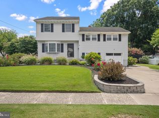 72 Winding Way, Gibbsboro, NJ 08026