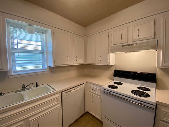 4th image of 7303 Avenue X