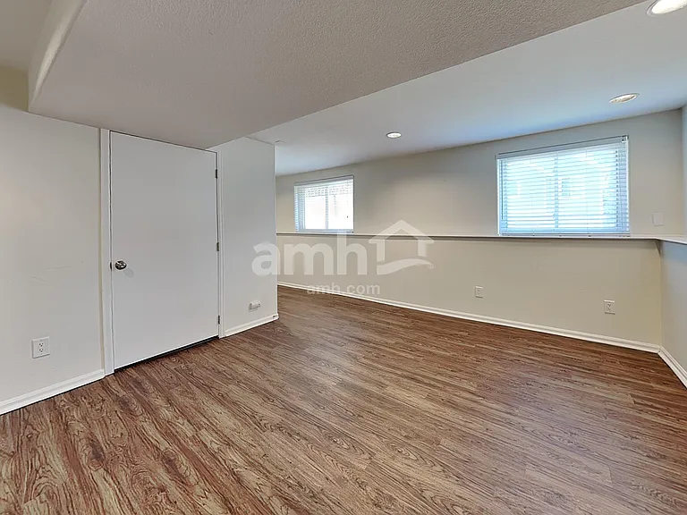 19984 E Lasalle Dr — Photo 20