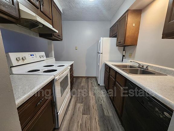 2nd image of 1215 A St #9