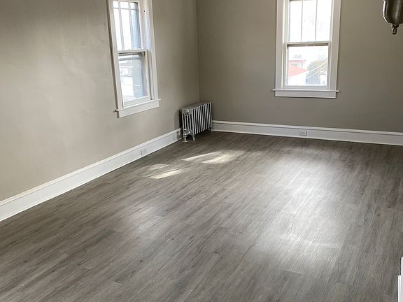 3rd image of 336 N Lincoln Ave