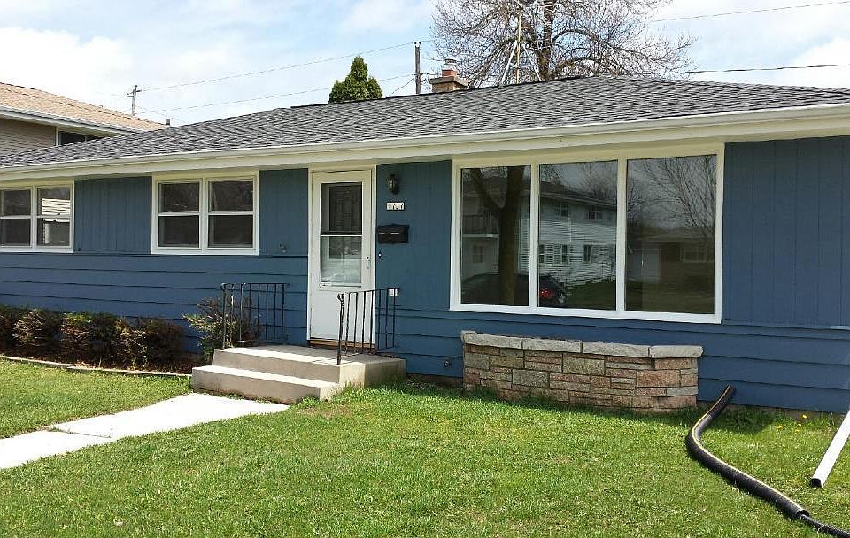 1st image of 1737 N 27th Pl
