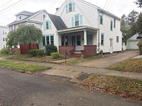 1st image of 414 Roosevelt Ave