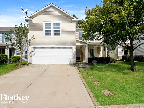 1204 N Aberdeen Dr, Franklin, IN 46131