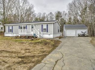 45 Davis Rd, Fairfield, ME 04937