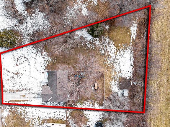 2nd image of 1615 Terrace Dr