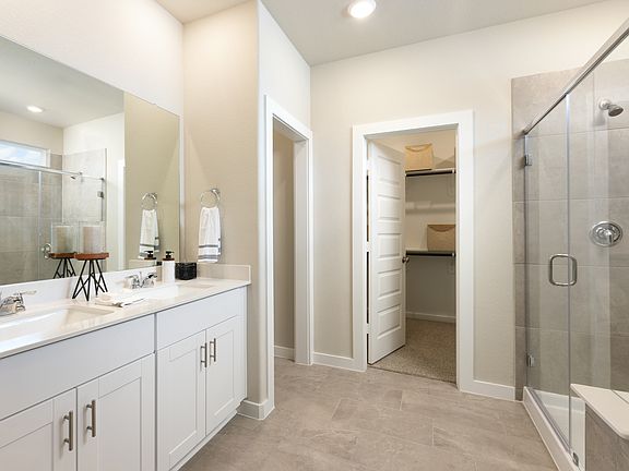 LandingMeadows_N304_Glacier_Primary Bathroom_18314LandingMeadowsLn_MODEL.jpg