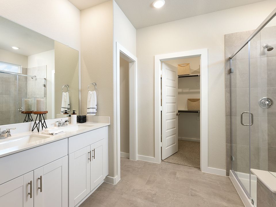 LandingMeadows_N304_Glacier_Primary Bathroom_18314LandingMeadowsLn_MODEL.jpg