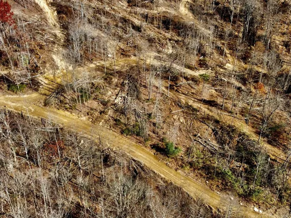 14 Stanley Creek Rd, Oneida, TN 37841