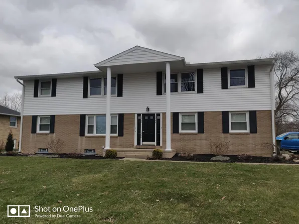 1260 Fairlawn St N #A, Louisville, OH 44641