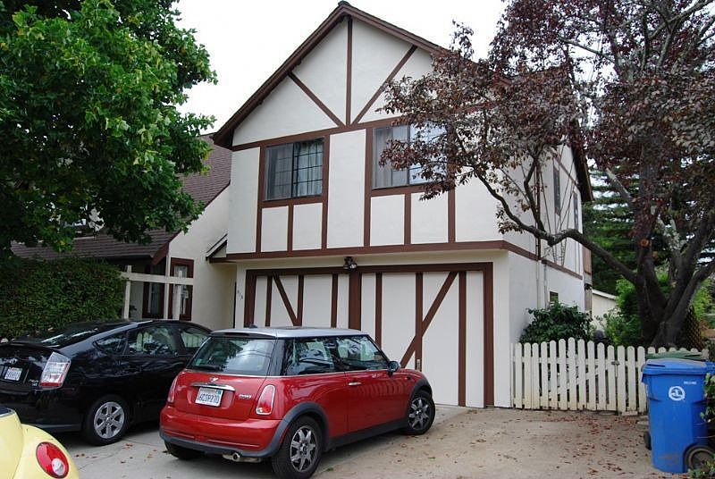 1st image of 915 Western Dr