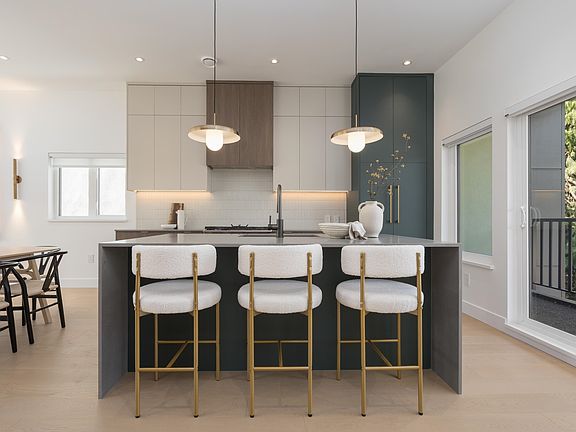 4th image of 8483 16th Ave #2