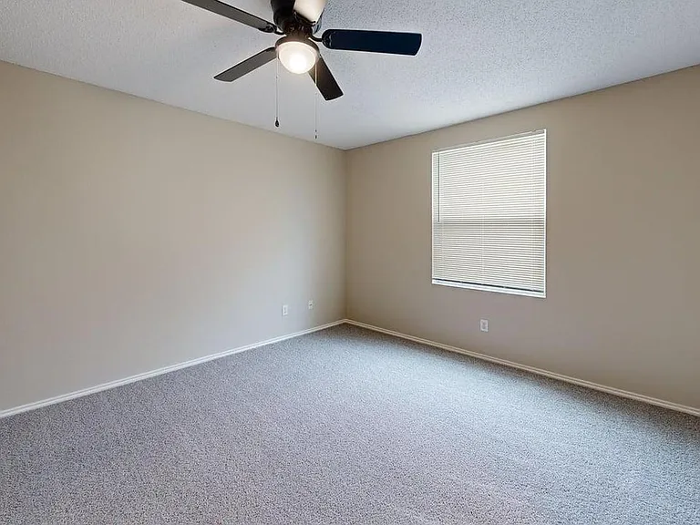 1532 Golden Grass Dr — Photo 13